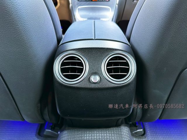 超低里程僅行駛3萬公里/SUV版本/跟車系統/環景影像/盲點偵測/CARPLAY/可全額貸款/線上視訊賞車  第8張相片