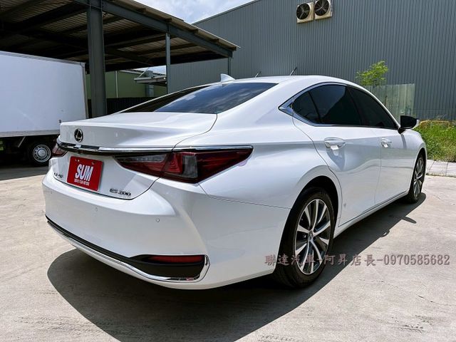 僅行駛5千公里/超低里程/跟車系統/環景影像/電動天窗/原廠保養/可全額貸款/可線上視訊賞車  第3張相片