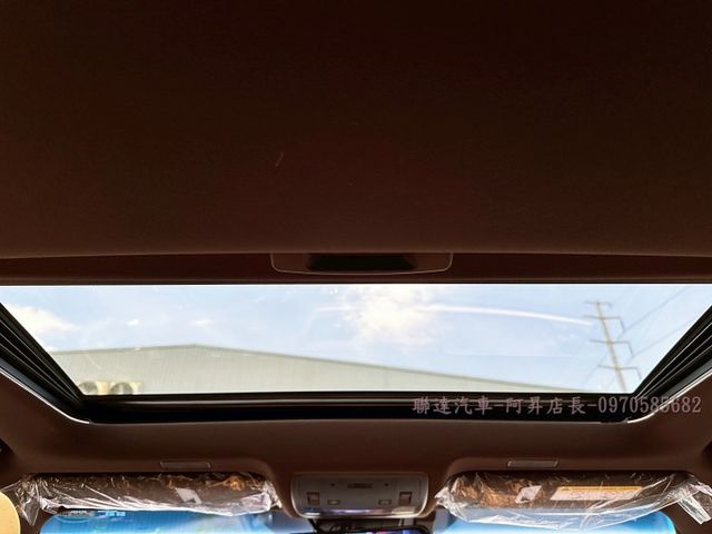 僅行駛5千公里/超低里程/跟車系統/環景影像/電動天窗/原廠保養/可全額貸款/可線上視訊賞車  第9張相片