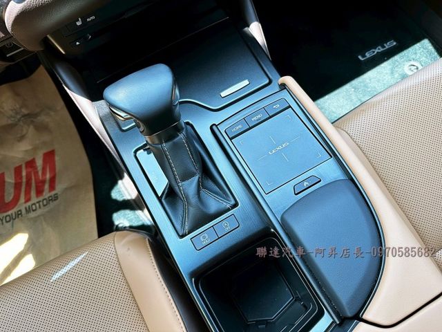 僅行駛5千公里/超低里程/跟車系統/環景影像/電動天窗/原廠保養/可全額貸款/可線上視訊賞車  第12張相片