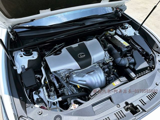 僅行駛5千公里/超低里程/跟車系統/環景影像/電動天窗/原廠保養/可全額貸款/可線上視訊賞車  第17張相片