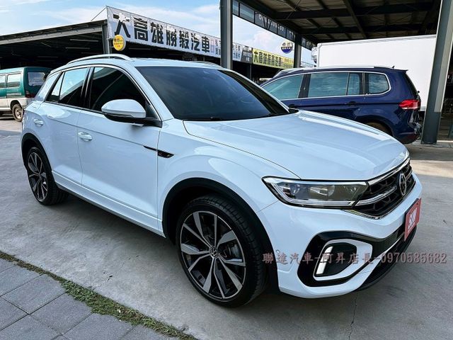 R-LINE版本/僅行駛2萬公里/原版件已完成第三方認證/原廠保養新車原廠保固中/可線上視訊賞車  第2張相片