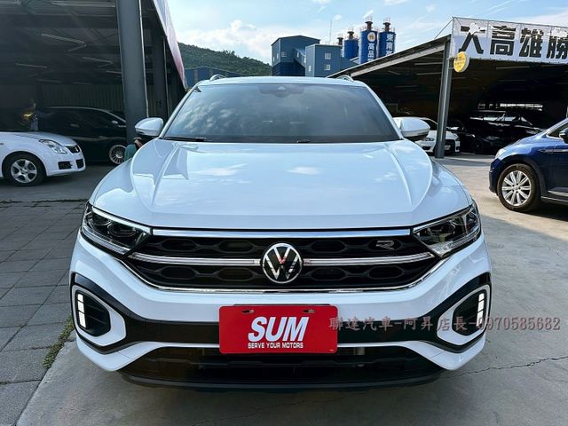 R-LINE版本/僅行駛2萬公里/原版件已完成第三方認證/原廠保養新車原廠保固中/可線上視訊賞車  第5張相片