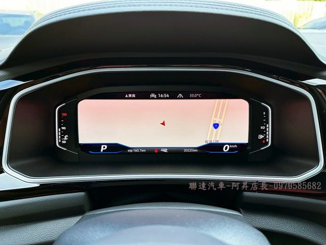 R-LINE版本/僅行駛2萬公里/原版件已完成第三方認證/原廠保養新車原廠保固中/可線上視訊賞車  第19張相片