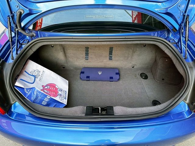 超低里程/2013 GRAN TURISMO 4.2/405匹最大馬力/新車618萬/可全額貸款/可線上視訊賞車  第16張相片