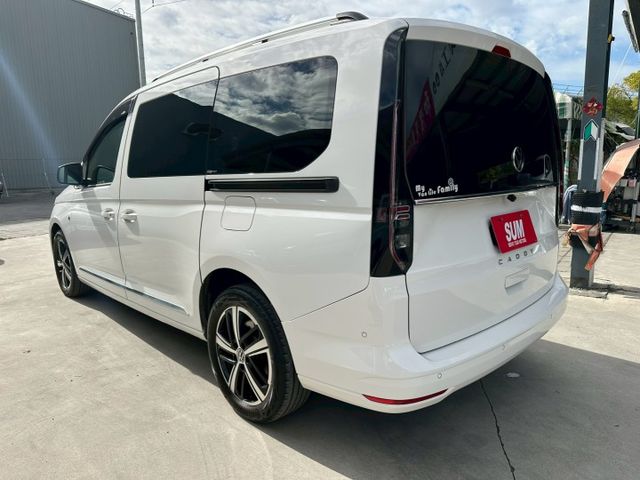 七人座最頂級版本 僅行駛3.4萬公里 原版件已認證 可全額貸款 可線上視訊賞車  第4張相片