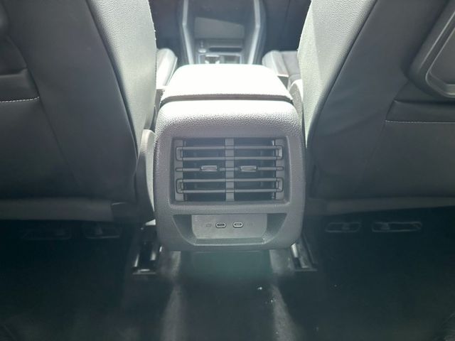 七人座最頂級版本 僅行駛3.4萬公里 原版件已認證 可全額貸款 可線上視訊賞車  第10張相片