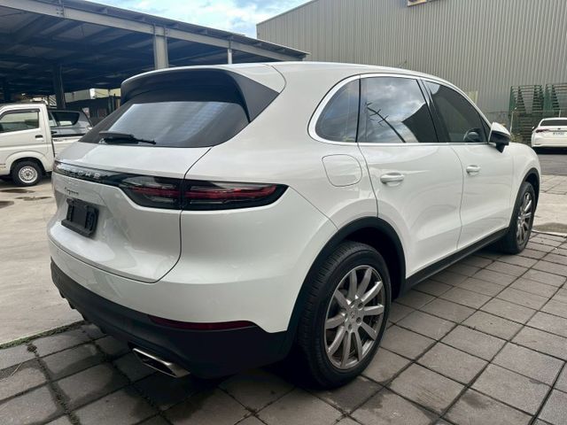 2019 PORSCHE CAYENNE 3.0 僅行駛6.9萬公里 新車345萬元 可全額貸款 可線上視訊賞車  第4張相片