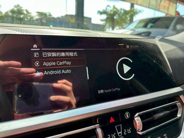 新款G世代釋出 2020 318I 2.0 妥善率高 配備多 可全額貸款 可線上視訊賞車  第14張相片