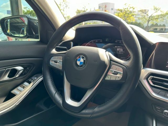 新款G世代釋出 2020 318I 2.0 妥善率高 配備多 可全額貸款 可線上視訊賞車  第16張相片