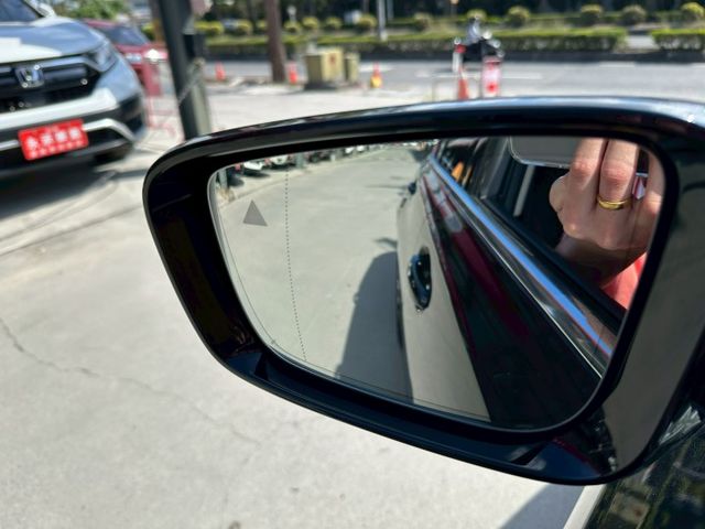 新款G世代釋出 2020 318I 2.0 妥善率高 配備多 可全額貸款 可線上視訊賞車  第18張相片