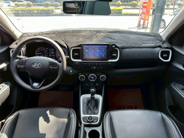 2021 VENUE 1.6 行駛6萬公里 國產小型休旅車 省油省稅妥善率高 可全額貸款 可線上視訊賞車  第10張相片