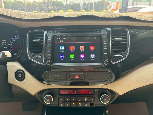 2015 CARENS 1.7 柴油旗艦版 5+2人座 低里程 可全額貸款 可線上視訊賞車  第13張相片