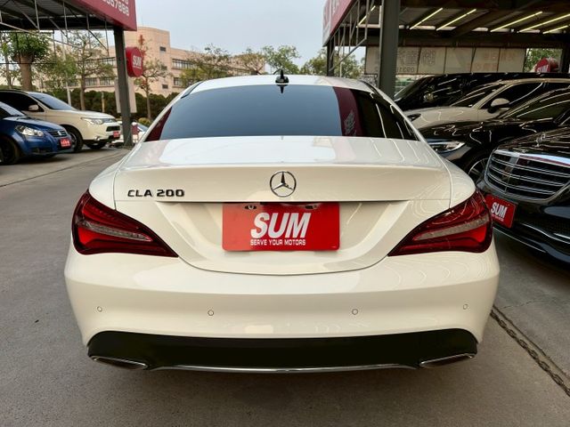 總代理小改後車型 僅行駛7萬多公里 流線型的車身 省油省稅妥善率高 可全額貸款 可線上視訊賞車  第7張相片