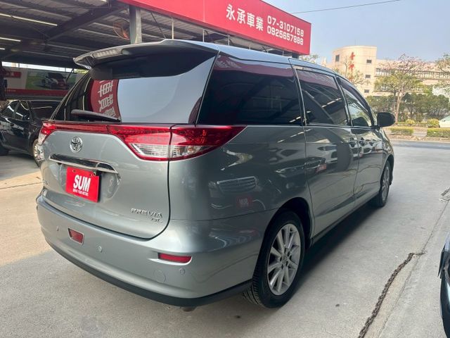 七人座旅行休旅車 僅行駛13萬公里 可全額貸款 可線上視訊賞車  第4張相片