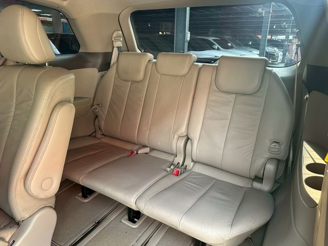 七人座旅行休旅車 僅行駛13萬公里 可全額貸款 可線上視訊賞車  第9張相片