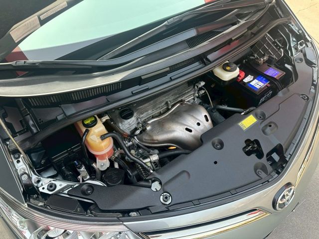 七人座旅行休旅車 僅行駛13萬公里 可全額貸款 可線上視訊賞車  第16張相片