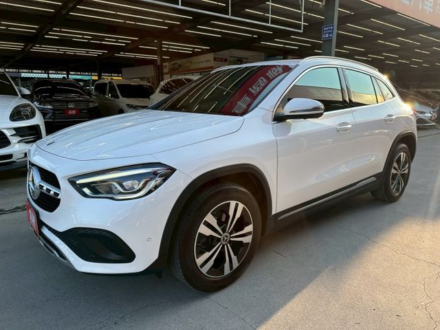 市場稀有總代理GLA200版本 車小視野高 市區代步好輕鬆 可全額貸款 可線上視訊賞車  第2張相片