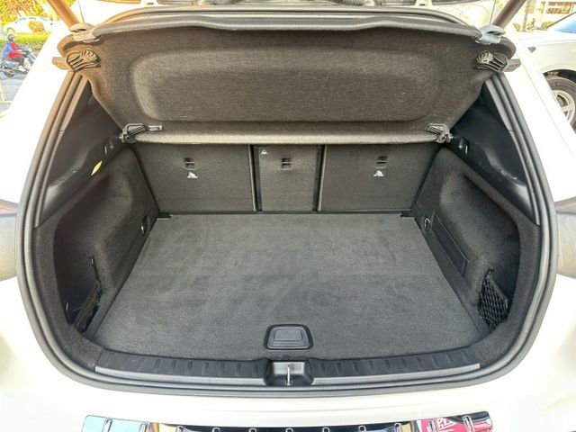 市場稀有總代理GLA200版本 車小視野高 市區代步好輕鬆 可全額貸款 可線上視訊賞車  第9張相片