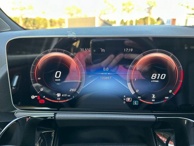 市場稀有總代理GLA200版本 車小視野高 市區代步好輕鬆 可全額貸款 可線上視訊賞車  第19張相片