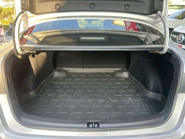 僅行駛4萬多公里 有跟車 國產車妥善率高 省油省稅又保值 可全額貸款 可線上視訊賞車  第9張相片