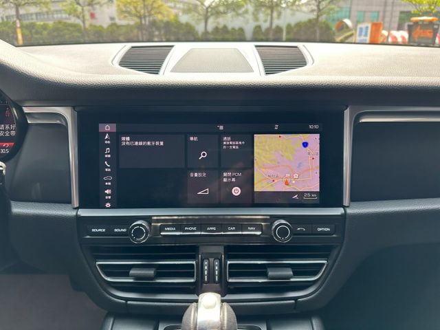 2019 MACAN 2.0 超低里程 僅行駛4萬多公里 新款一線型尾燈 可全額貸款 可線上視訊賞車  第14張相片