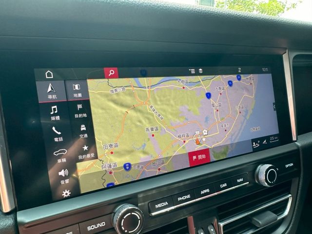 2019 MACAN 2.0 超低里程 僅行駛4萬多公里 新款一線型尾燈 可全額貸款 可線上視訊賞車  第16張相片