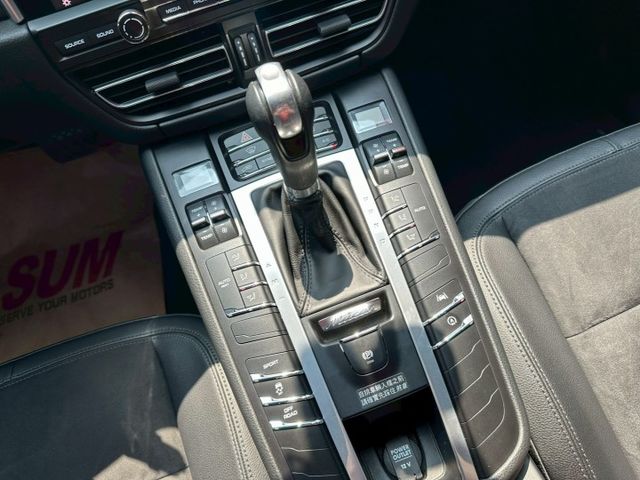2019 MACAN 2.0 超低里程 僅行駛4萬多公里 新款一線型尾燈 可全額貸款 可線上視訊賞車  第17張相片