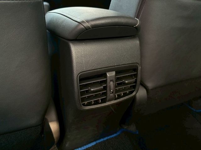 市場稀有釋出 油電版本ALTIS 1.8 僅此一台 售出即無 省油省稅 妥善率高 可全額貸款 可線上視訊賞車  第9張相片