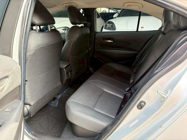 市場稀有釋出 油電版本ALTIS 1.8 僅此一台 售出即無 省油省稅 妥善率高 可全額貸款 可線上視訊賞車  第20張相片