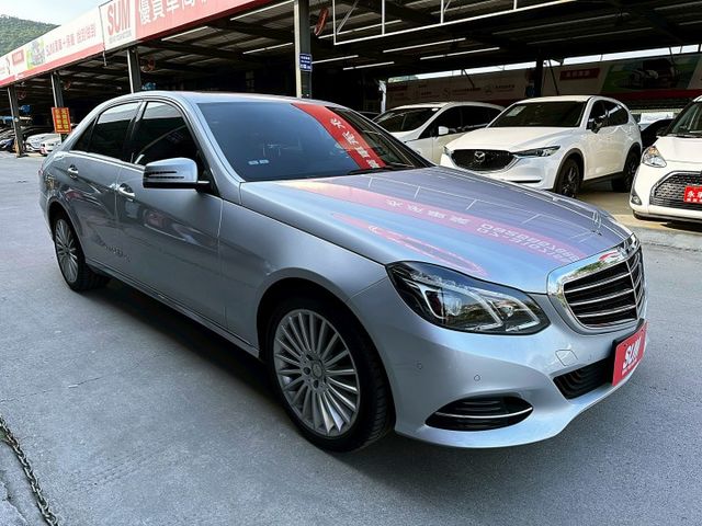 2015 E250 w212 2.0/小改後車型/新車300多萬//可全額貸款/  第3張相片