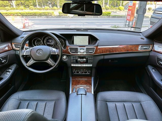 2015 E250 w212 2.0/小改後車型/新車300多萬//可全額貸款/  第8張相片