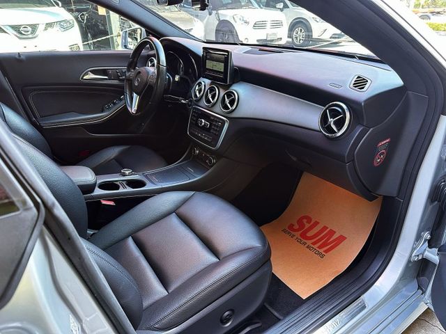2014 CLA200 1.6/超低里程/原版件已認證/國產車價格/可全額貸款/可線上視訊賞車  第17張相片