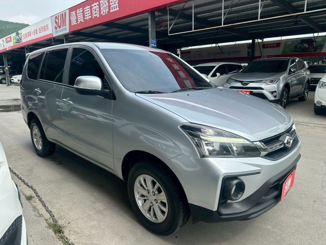 低里程 僅行駛2萬公里 客貨兩用 載人載貨很方便 可全額貸款 可線上視訊賞車  第3張相片