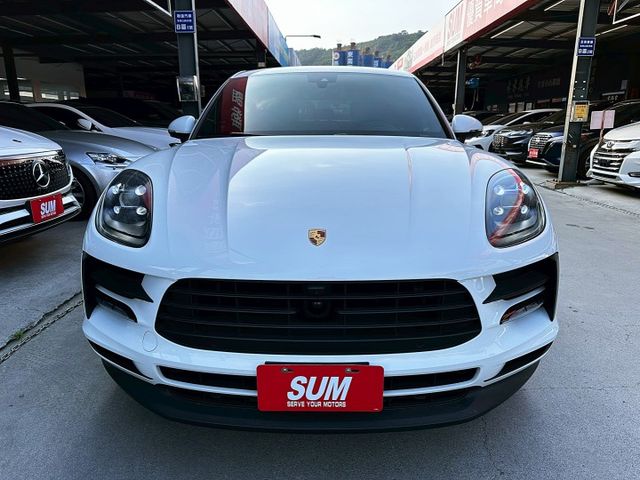 2021 Porsche Macan 2.0T/新車加選配308萬元/一線尾燈馬肯/可全額貸款/可線上視訊賞車  第5張相片