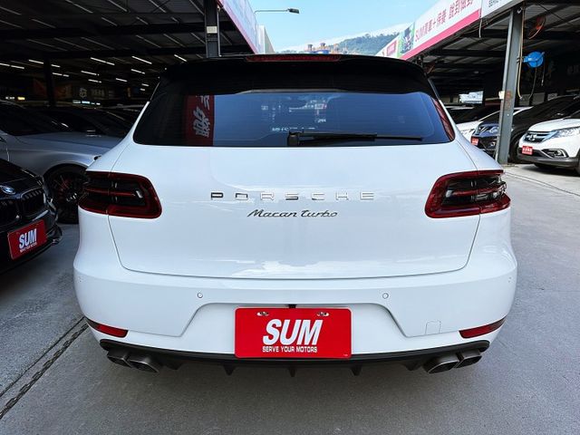 2015 MACAN TURBO 3.6/新車412萬/400匹馬力/市場稀有/原鈑件/可全額貸款  第6張相片