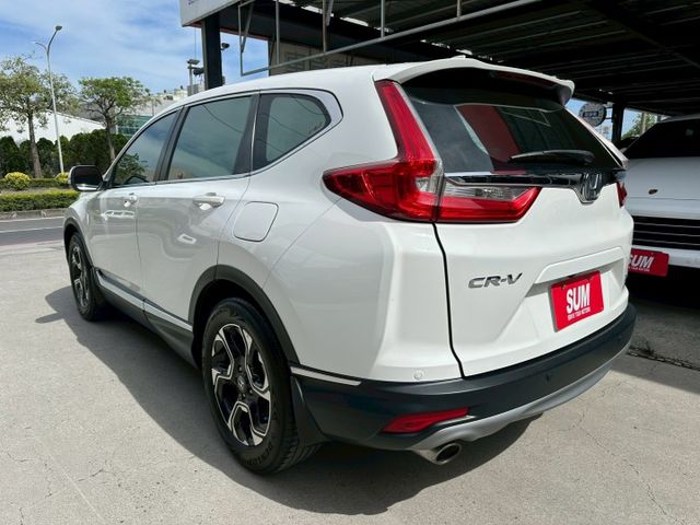 2019 最頂級S版 CRV 1.5 省油省稅耐操 有跟車 全景天窗 里程高一點 價格很便宜 可全額貸款  第3張相片