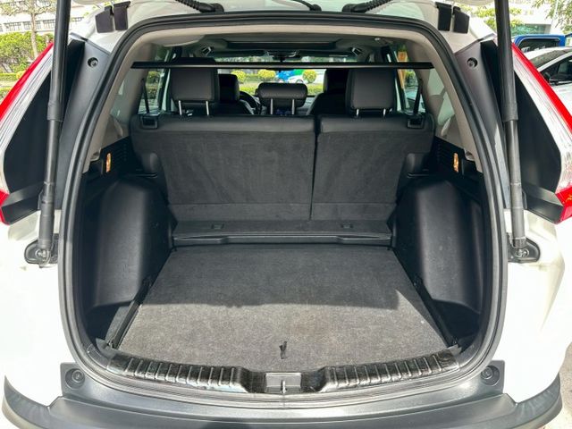 2019 最頂級S版 CRV 1.5 省油省稅耐操 有跟車 全景天窗 里程高一點 價格很便宜 可全額貸款  第8張相片
