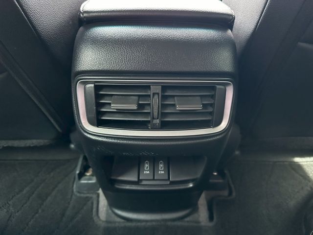 2019 最頂級S版 CRV 1.5 省油省稅耐操 有跟車 全景天窗 里程高一點 價格很便宜 可全額貸款  第11張相片