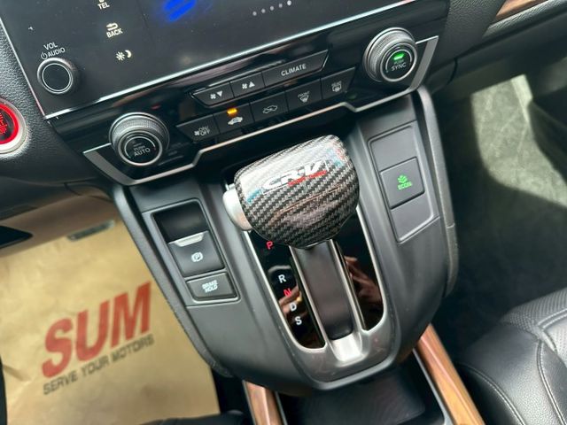 2019 最頂級S版 CRV 1.5 省油省稅耐操 有跟車 全景天窗 里程高一點 價格很便宜 可全額貸款  第17張相片