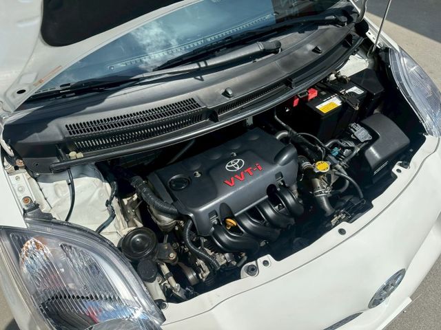 代步車首選 2010 YARIS 1.5 小車省油省稅 市區停車無壓力 妥善率高 可全額貸款 可線上視訊賞車  第8張相片