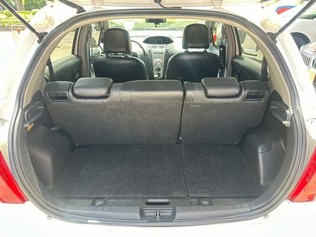 代步車首選 2010 YARIS 1.5 小車省油省稅 市區停車無壓力 妥善率高 可全額貸款 可線上視訊賞車  第9張相片
