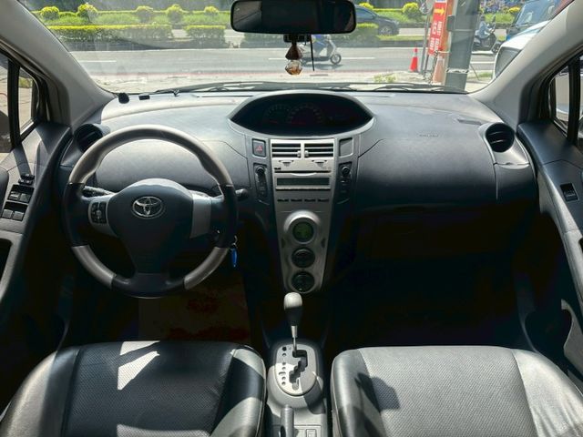 代步車首選 2010 YARIS 1.5 小車省油省稅 市區停車無壓力 妥善率高 可全額貸款 可線上視訊賞車  第10張相片