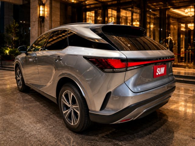 2024 RX350 2.4 市場稀有低里程新款釋出 新車的車況 二手車的折價優惠 可全額貸款 可線上視訊賞車  第4張相片