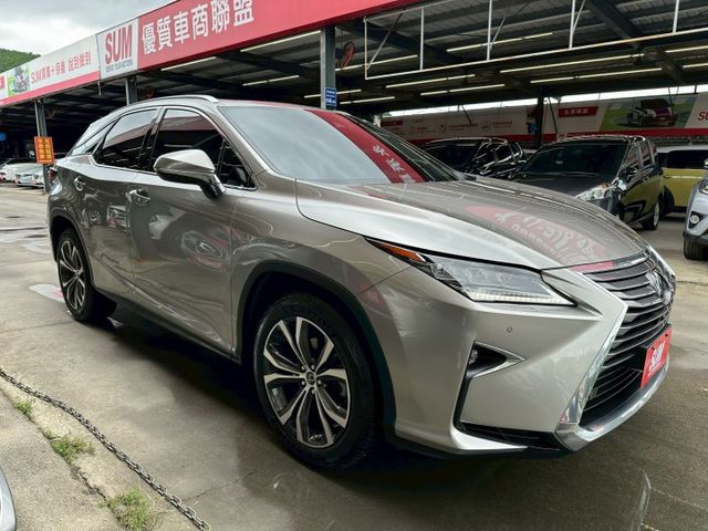 2019 頂級版 RX300 2.0 超低里程 僅行駛5萬多公里 市場稀有 可全額貸款 可線上視訊賞車  第2張相片