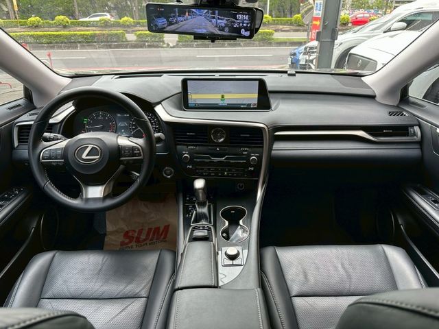 2019 頂級版 RX300 2.0 超低里程 僅行駛5萬多公里 市場稀有 可全額貸款 可線上視訊賞車  第10張相片