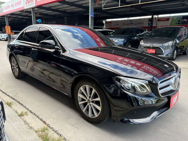 超低里程 僅行駛3萬公里 有跟車系統 2019 總代理 E200 可全額貸款 可線上視訊賞車  第2張相片