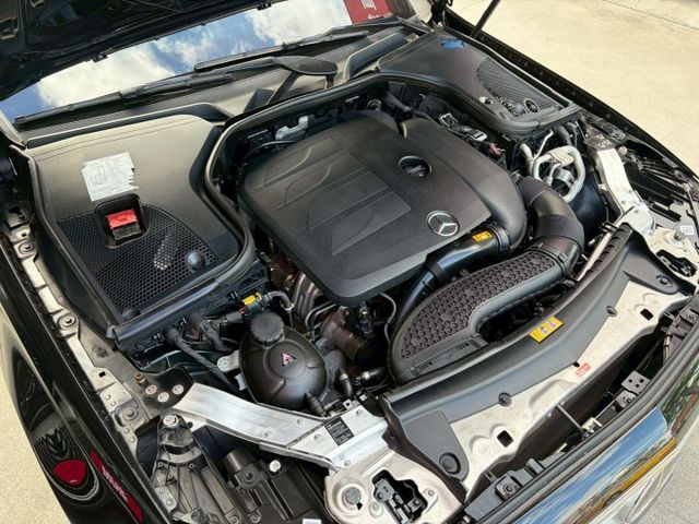 超低里程 僅行駛3萬公里 有跟車系統 2019 總代理 E200 可全額貸款 可線上視訊賞車  第7張相片