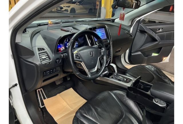 2014年 U6一手車  第4張相片