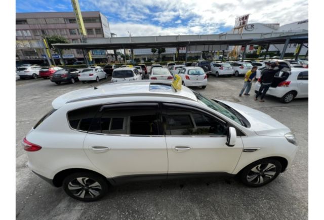 2.2國產休旅車  第17張相片